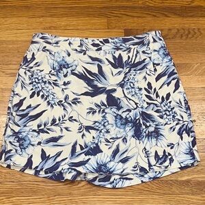 Ellen Tracy Linen Blend White & Navy Floral Skort Vacation Resortwear | Size: M
